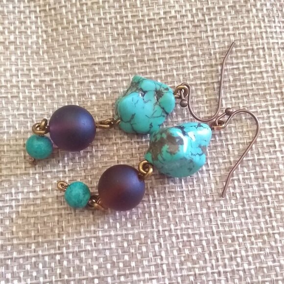 Handmade for the Wild@Heart! Turquoise Magnesite Dangle Earrings - Southwestern - Picture 1 of 11